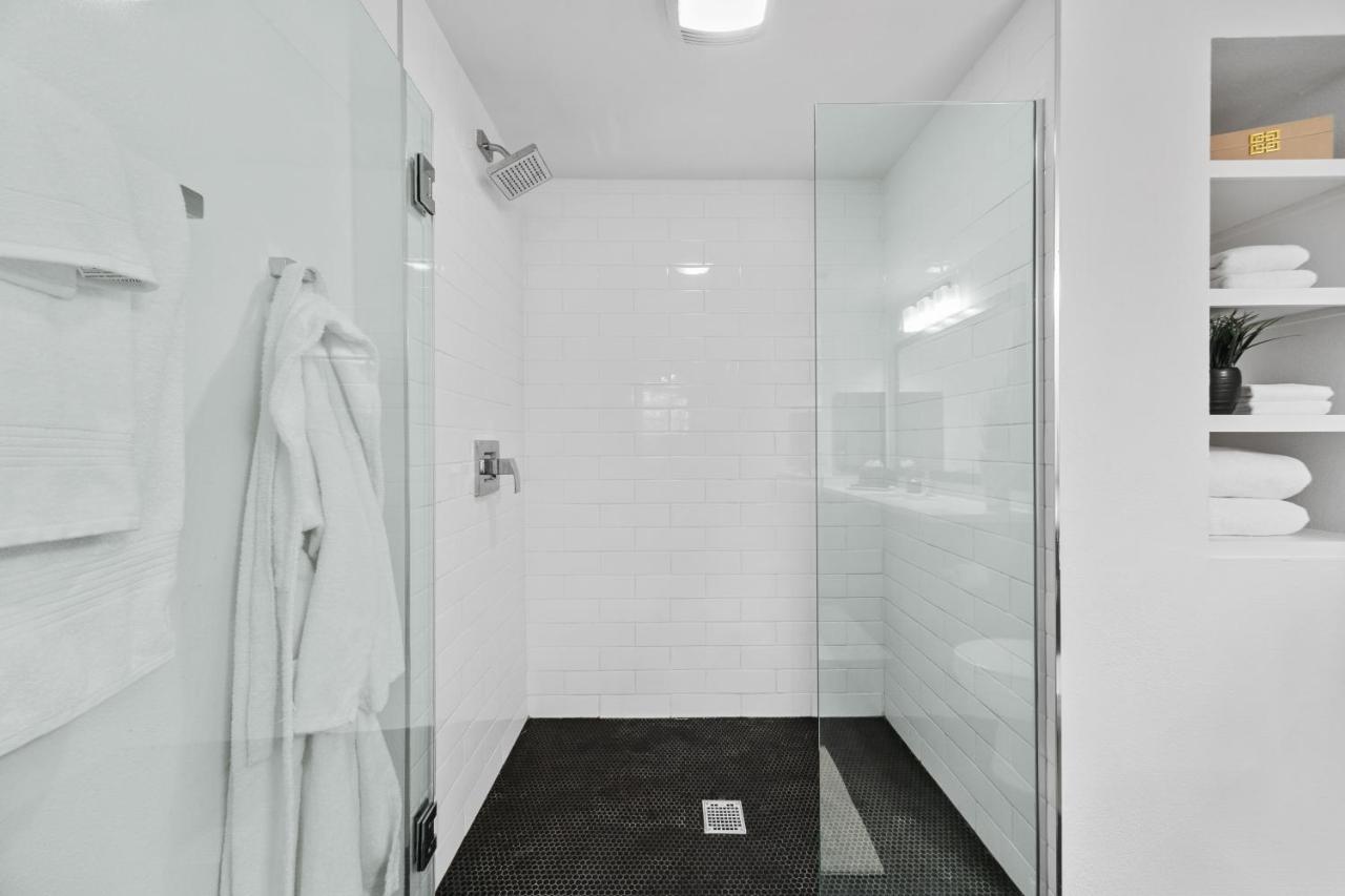 Fairfax District Chic City Oasis 2 Bedroom Apt With Den 136 Лос-Анджелес Экстерьер фото